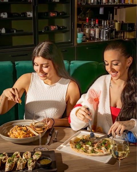 Concours Gagnez l'une des 2 cartes-cadeaux de 100$ la Piazzetta!