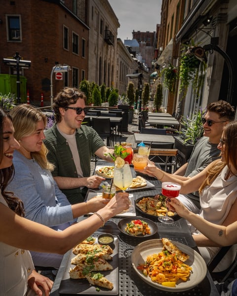 Concours Gagnez un repas pour 4 personnes à La Piazzetta!