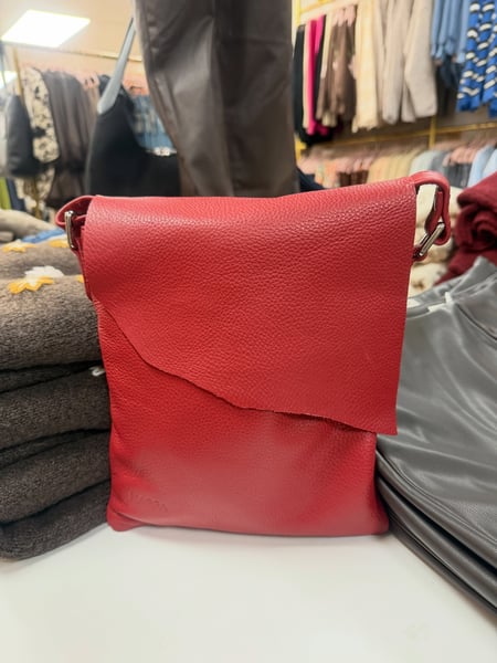 Concours Gagnez un sac à main Nappa en véritable cuir!