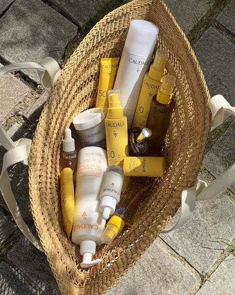 Concours Gagnez une gamme de soins solaires Caudalie!