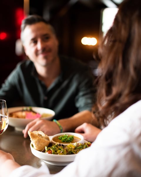 Concours Gagnez une paire de billets pour la première du film Rédemptions ainsi qu'un souper en tête-à-tête au OMG Resto!