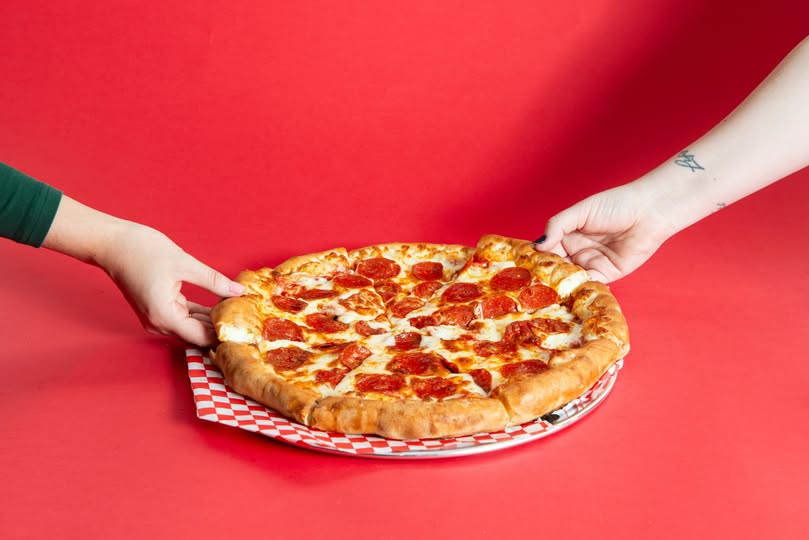 Concours Pizza Salvatoré  -  4 cartes-cadeaux Salvatoré d'une valeur de 25$ à gagner!