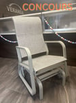 Concours Courrez la chance de gagner une magnifique chaise oscillante Véranda