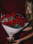 Concours St-Valentin Vert Tige- Gagner un magnifique bouquet de 12 roses rouges!