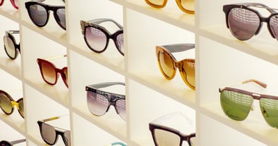Concours Maillots Maillots et Oakley - Gagnez une paire de lunette de soleil de votre choix parmi la sélection disponible chez Maillots Maillots! Concours Maillots Maillots et Oakley - Gagnez une paire de lunette de soleil de votre choix parmi la sélection disponible chez Maillots Maillots!