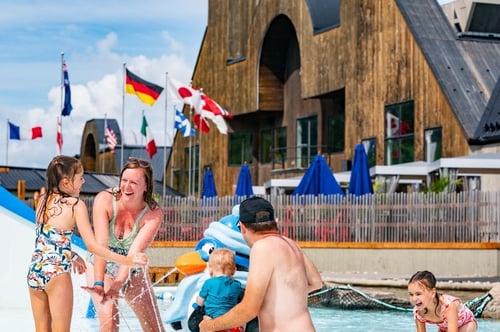 Concours Gagnez 2 nuitées au Manoir Saint-Sauveur et 4 billets pour le parc aquatique Sommet Saint-Sauveur!
