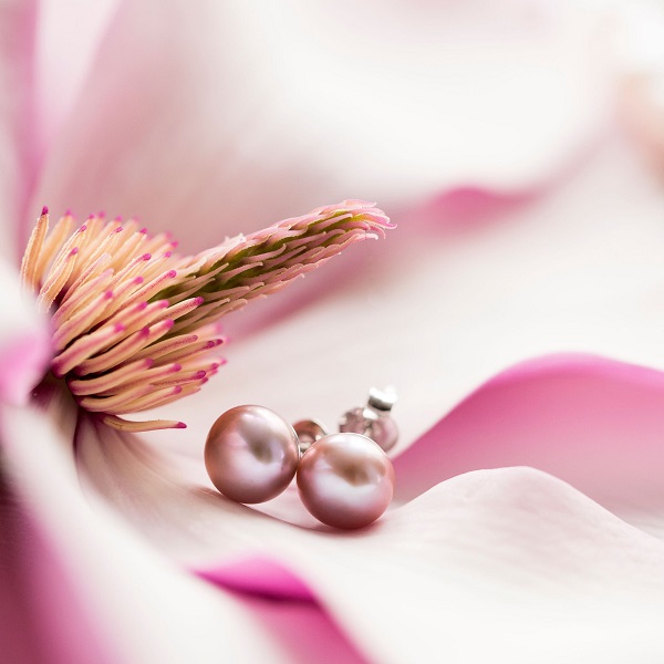 Concours Gagnez cette magnifique paire de boucles d'oreilles de perles d'eau douce rose! Concours Gagnez cette magnifique paire de boucles d'oreilles de perles d'eau douce rose!